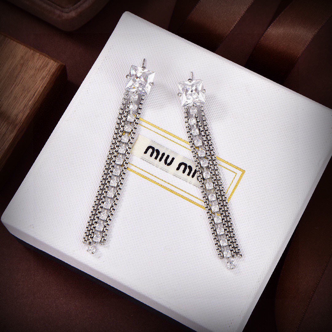 MIUMIU 26S SQUARE CRYSTAL CASCADE TASSEL DROP EARRINGS IN SILVER TONE METAL 635075