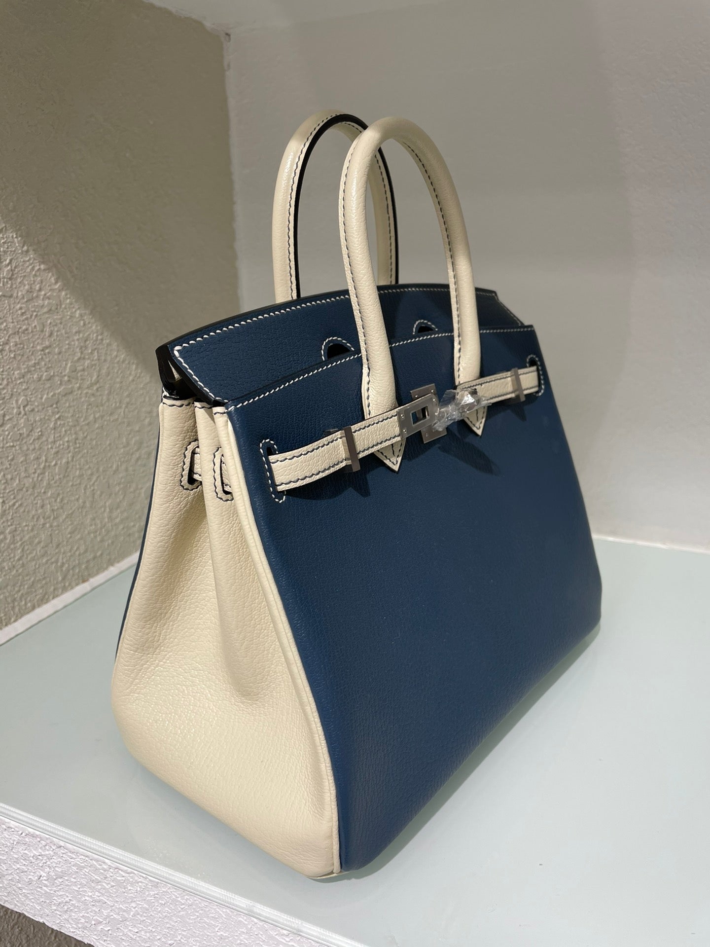 HM 25S BIRKIN 25 CM IN MIDNIGHT BLUE AND CREAM WHITE LAMBSKIN WITH SILVER HARDWARE