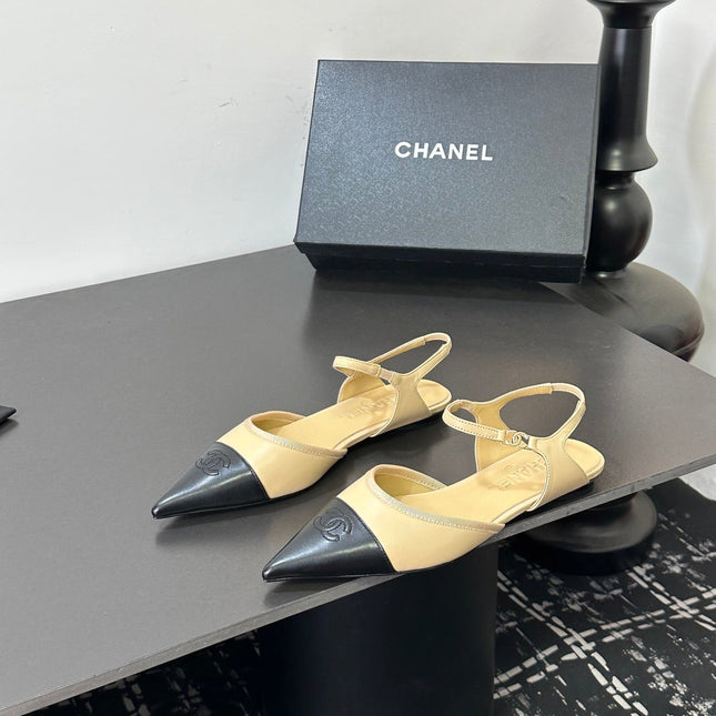 CHANEL 26S FLAT POINTED-TOE SLINGBACKS IN BEIGE AND BLACK LAMBSKIN
