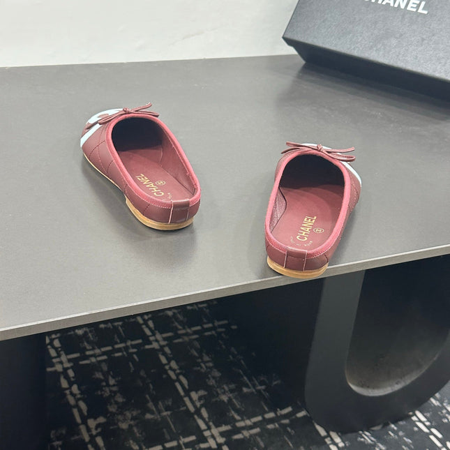 CHANEL 26S BALLET FLATS IN DARK RED CALFSKIN WITH WHITE CC LOGO