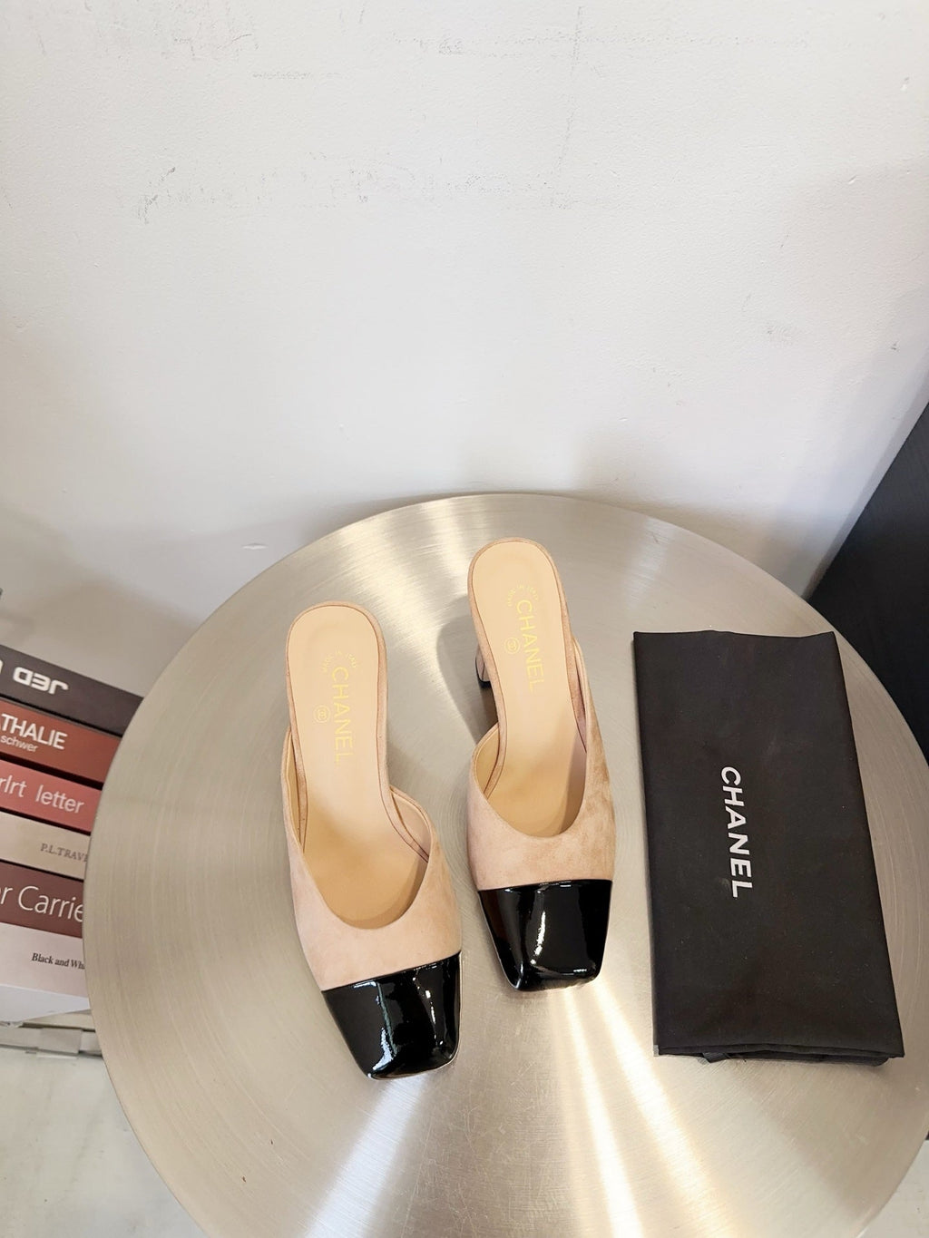 CHANEL MULES IN BLACK AND BEIGE SUEDE