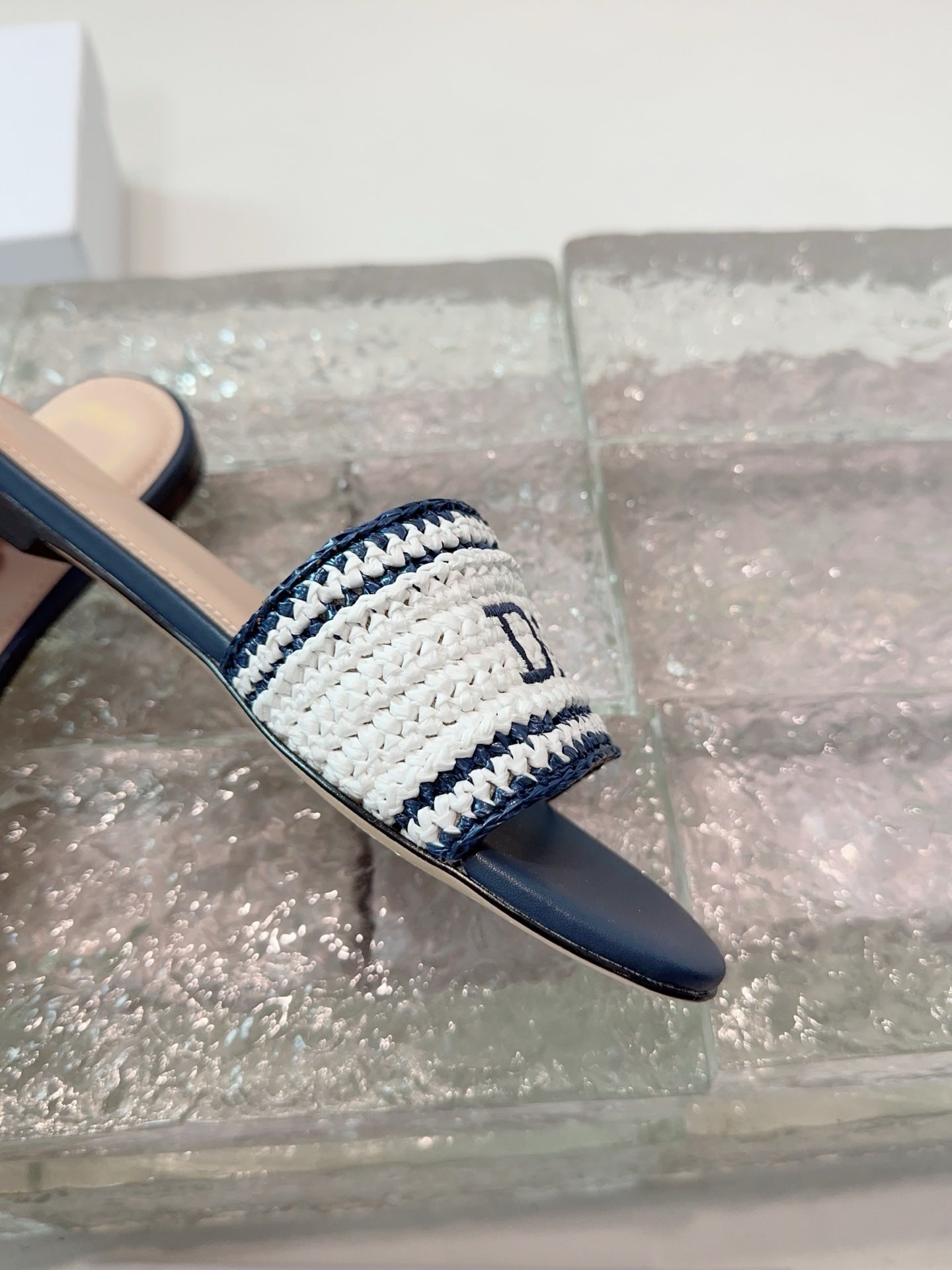 DIOR 26S WOVEN-STRAP SANDALS IN WHITE AND NAVY BLUE CALFSKIN