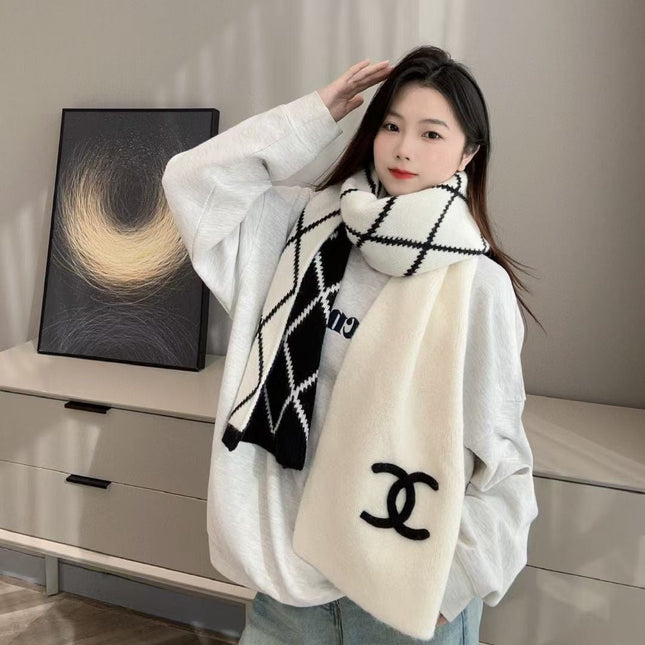 CHANEL 25S SCARF 180 CM IN WOOL CASHMERE 943032