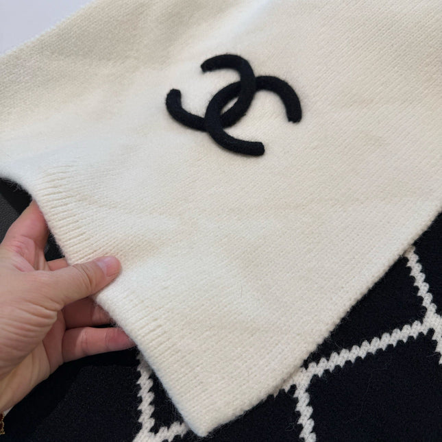 CHANEL 25S SCARF 180 CM IN WOOL CASHMERE 943032
