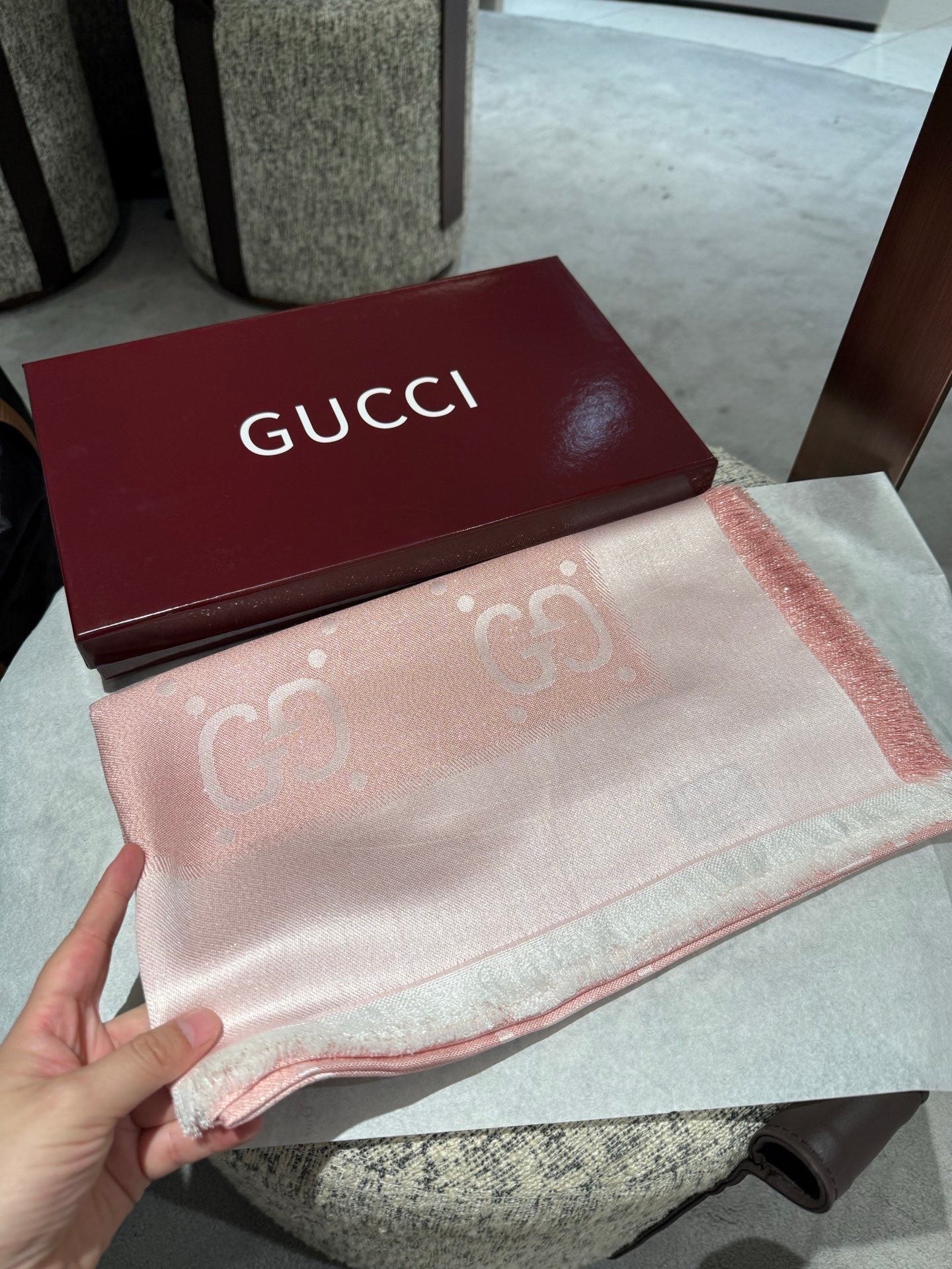 GUCCI 26S SCARF 140 IN CASHMERE AND SILK 309395
