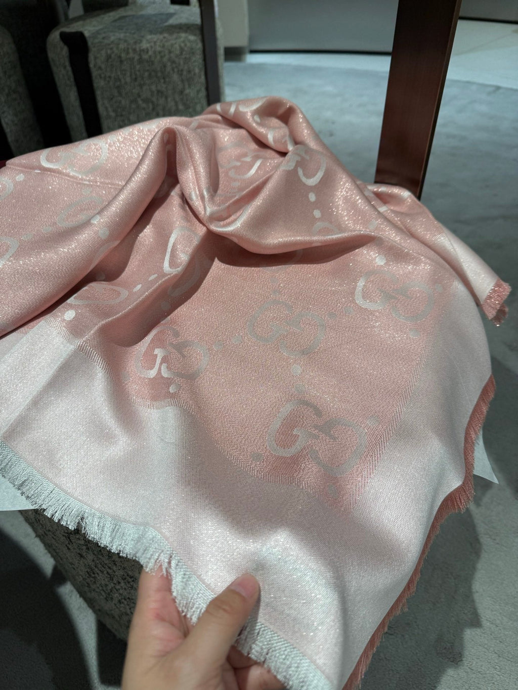 GUCCI 26S SCARF 140 IN CASHMERE AND SILK 309395