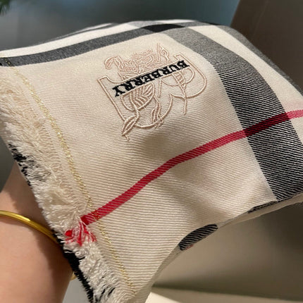 BURBERRY 26S SCARF 200CM IN CASHMERE 215173