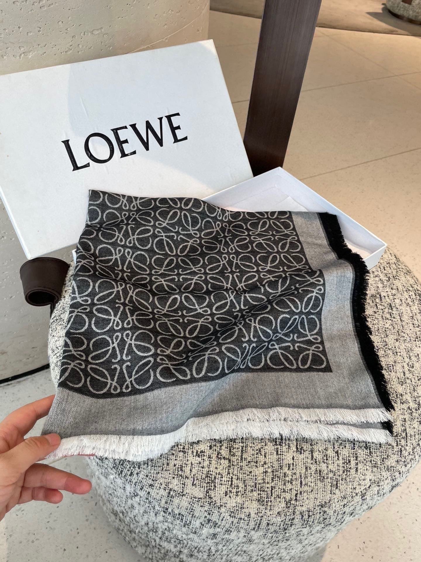 LOEWE 26S SCARF 140 IN CASHMERE SILK 266416