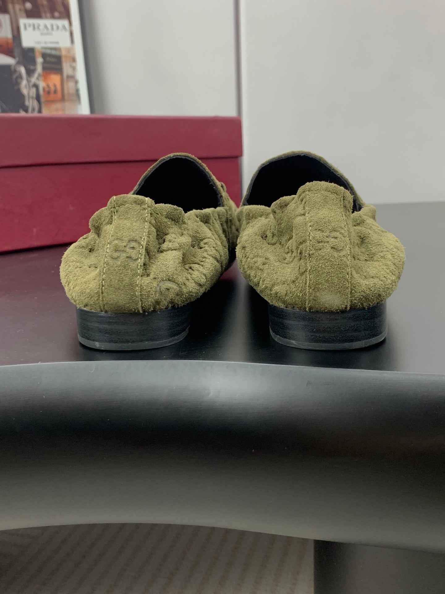 GUCCI 26S LOAFERS IN MOSS GREEN SUEDE WITH GOLD HARDWARE