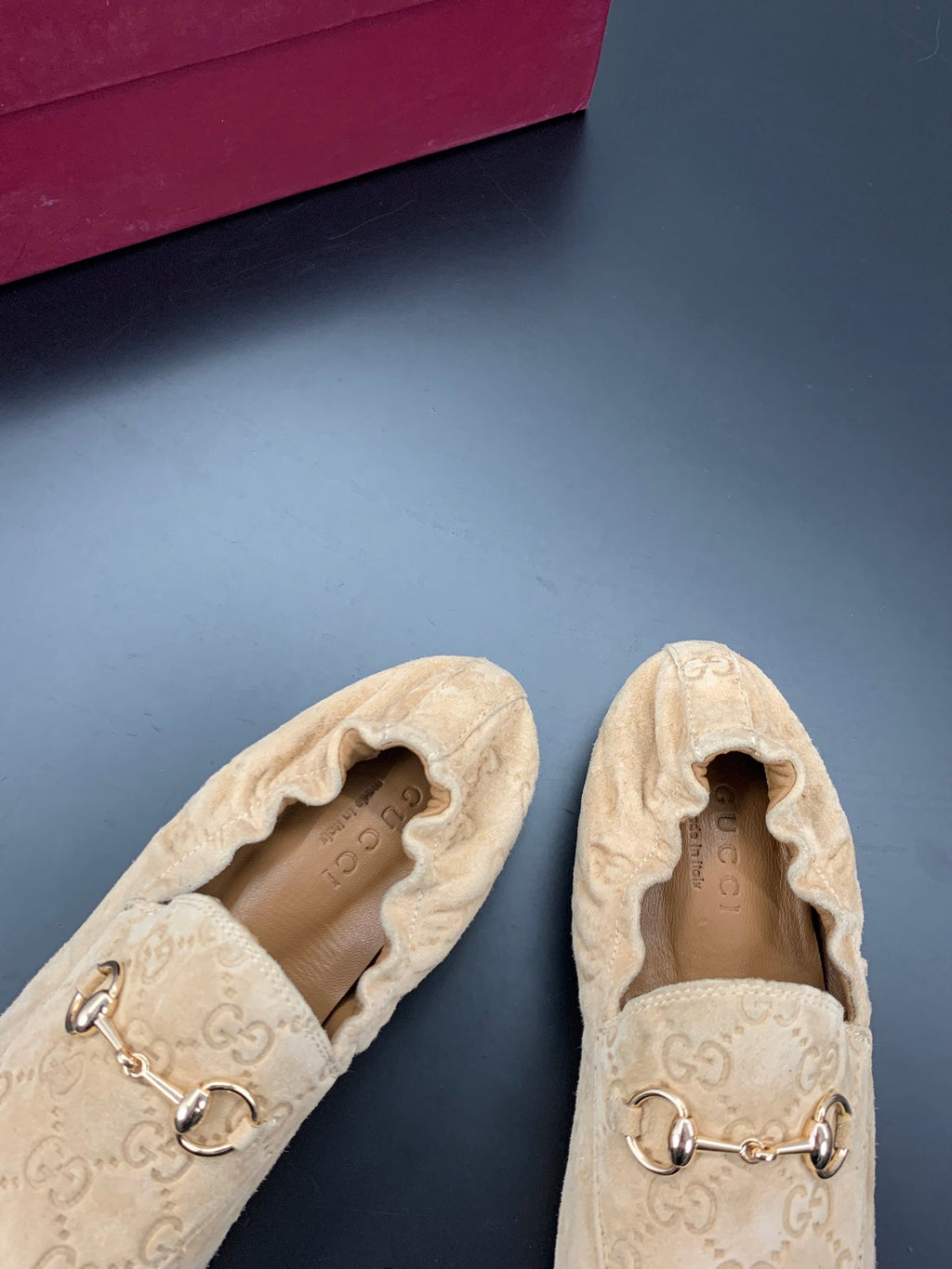 GUCCI 26S LOAFERS IN BEIGE SUEDE