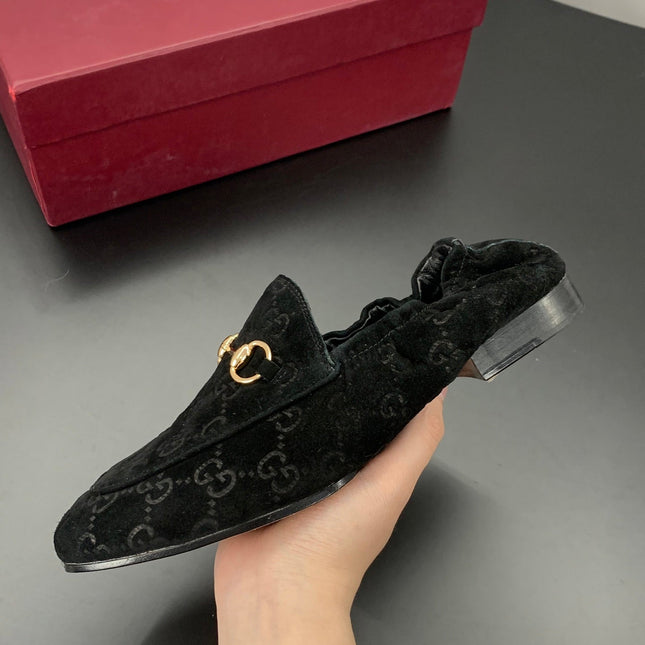 GUCCI 26S LOAFERS IN BLACK SUEDE