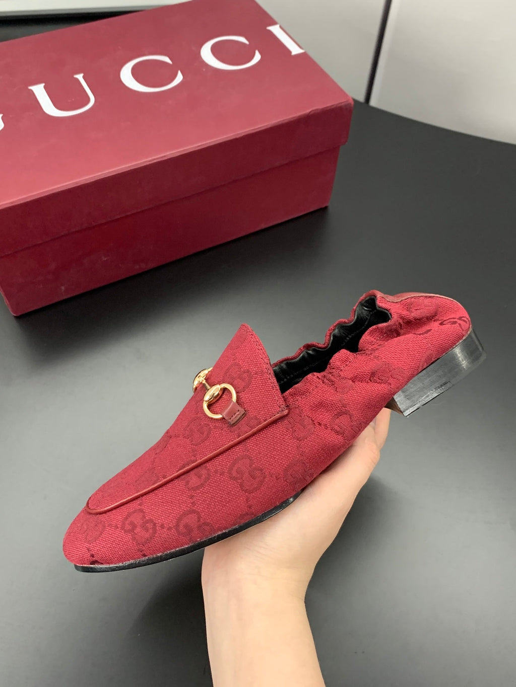 GUCCI 26S LOAFERS IN RED CANVAS