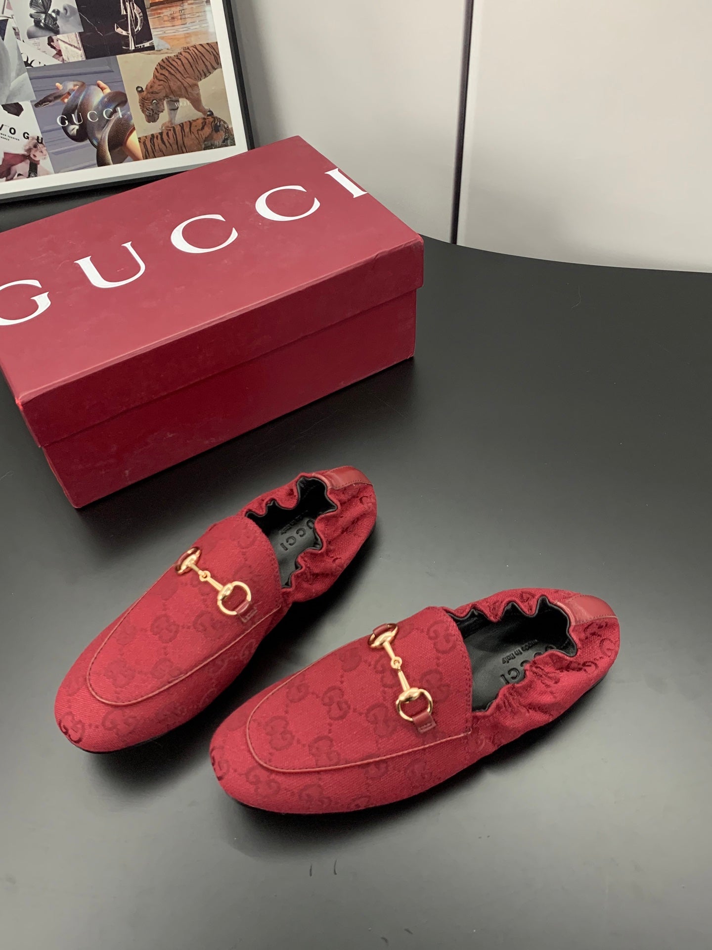 GUCCI 26S LOAFERS IN RED CANVAS