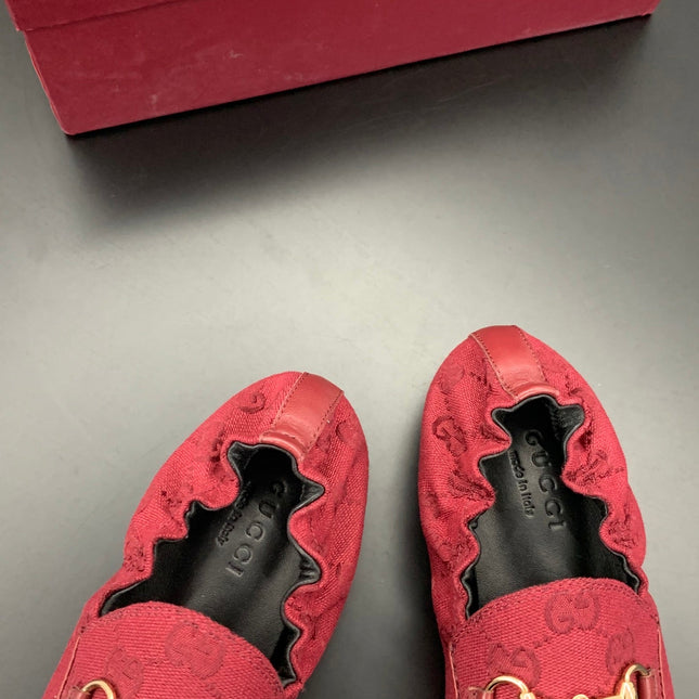 GUCCI 26S LOAFERS IN RED CANVAS