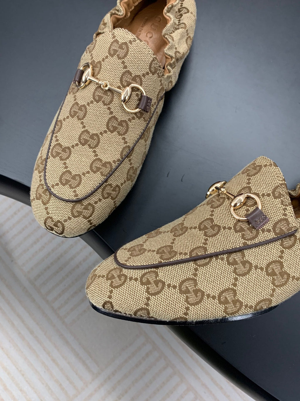 GUCCI 26S LOAFERS IN DARK BEIGE CANVAS