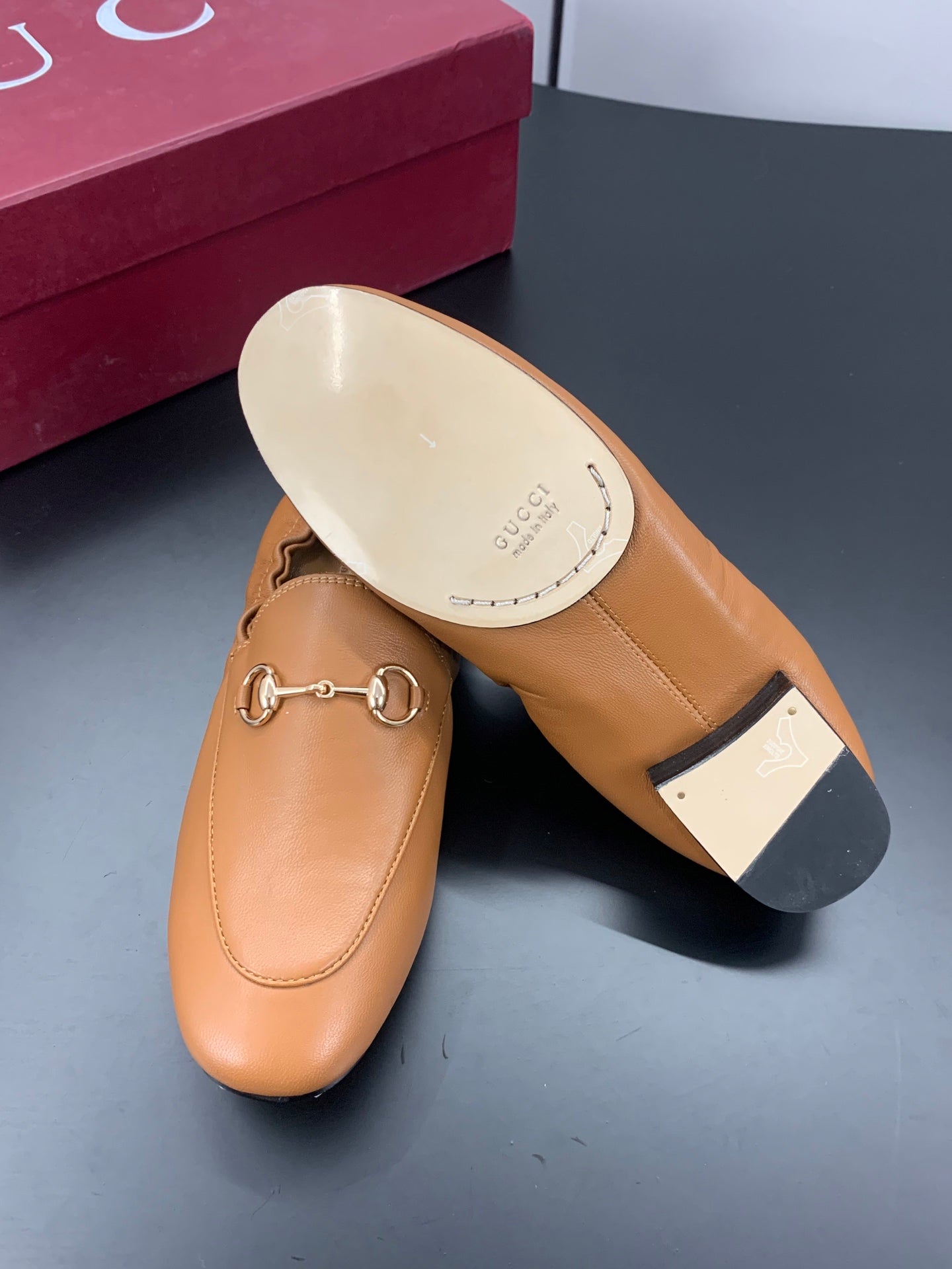 GUCCI 26S LOAFERS IN BROWN CALFSKIN