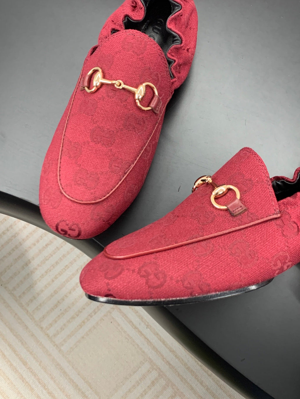 GUCCI 26S LOAFERS IN RED CANVAS