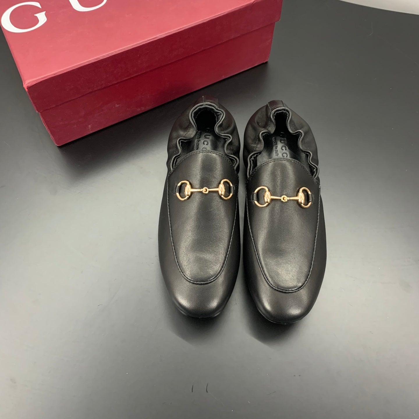 GUCCI 26S LOAFERS IN BLACK CALFSKIN