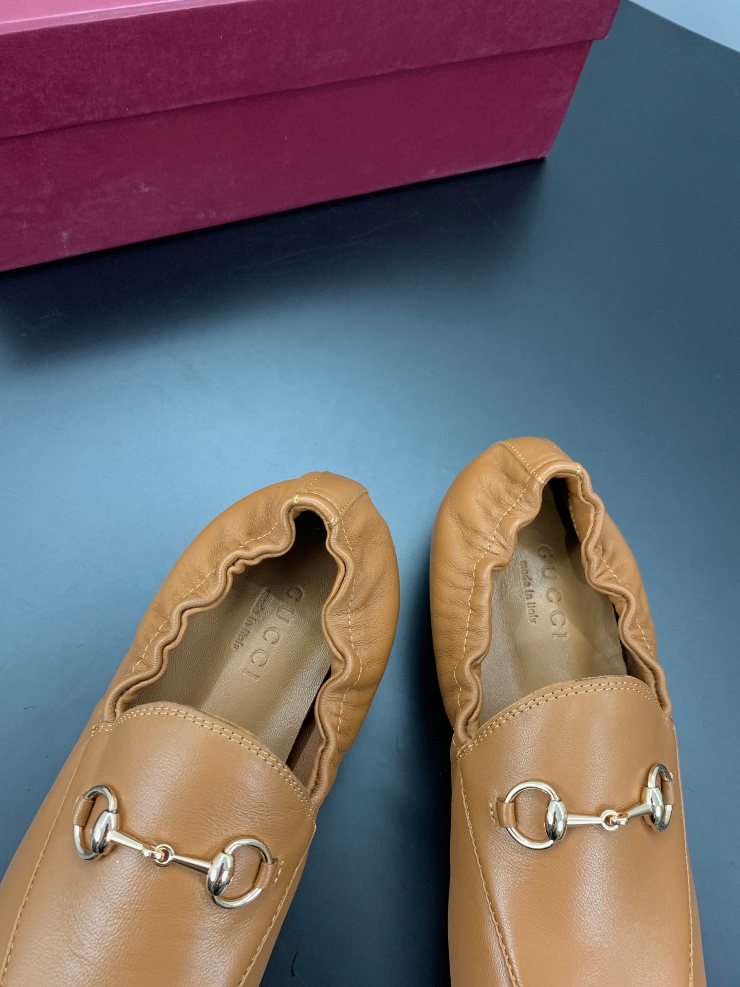GUCCI 26S LOAFERS IN BROWN CALFSKIN