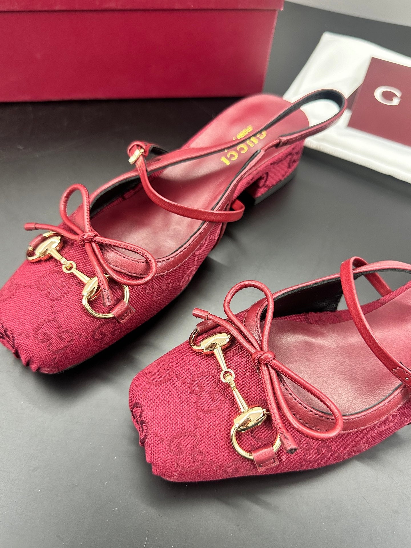 GUCCI 26S SLINGBACK 25 MM IN RED CANVAS