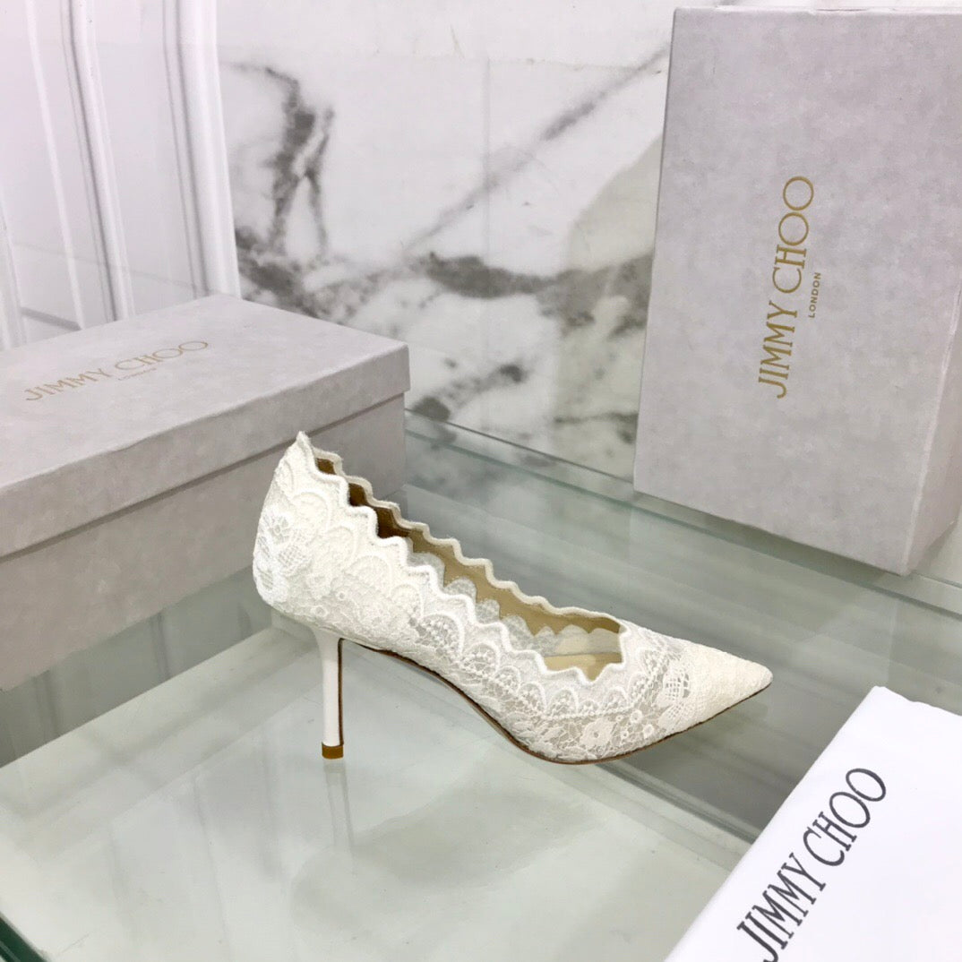 JIMMY CHOO 26S SCALLOPED LACE PUMP 85 MM IN WHITE FABRIC