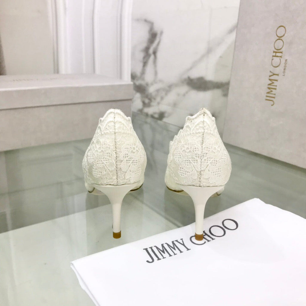 JIMMY CHOO 26S SCALLOPED LACE PUMP 65 MM IN WHITE FABRIC