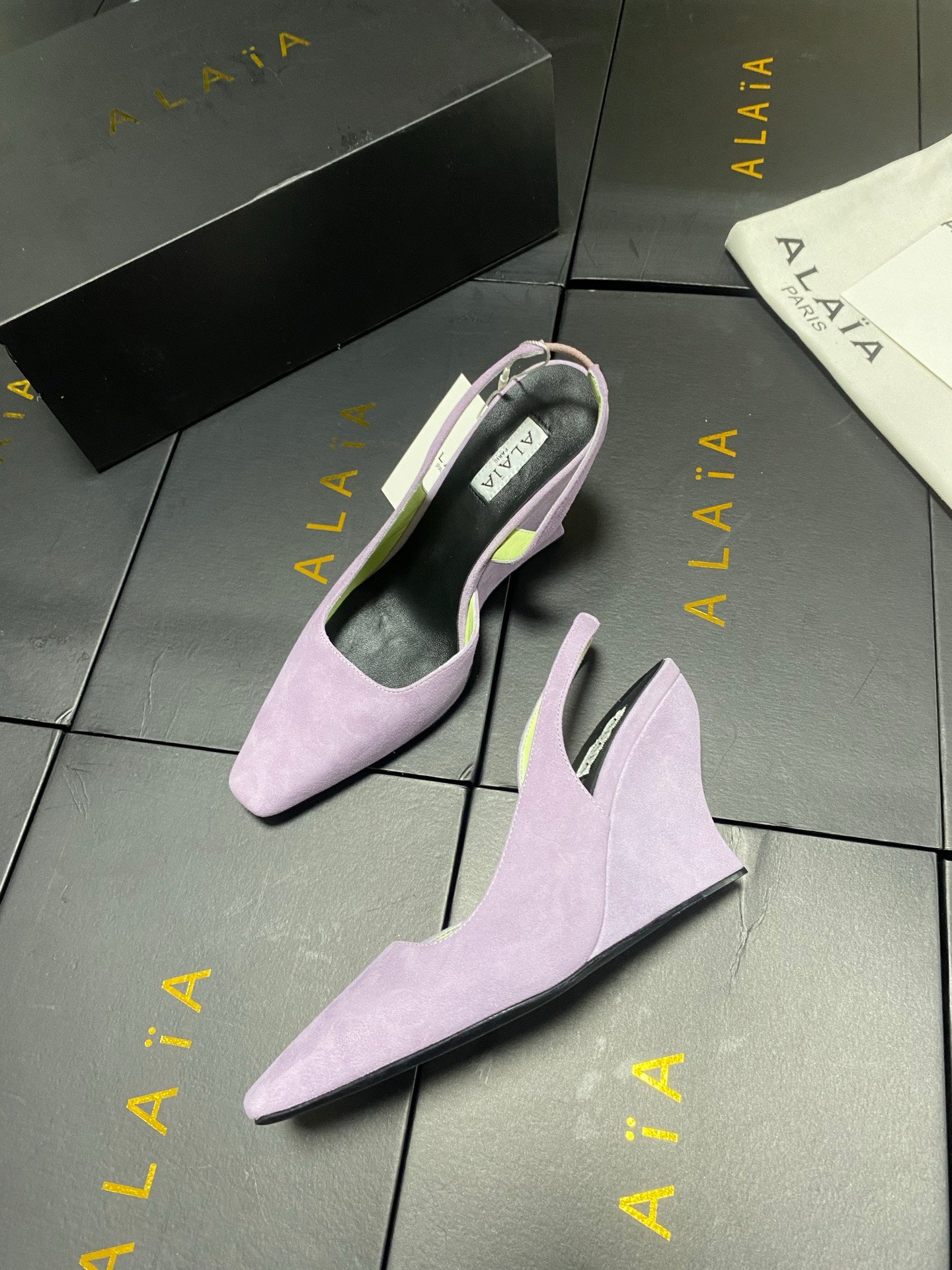 ALAIA 26S WEDGE SLINGBACKS 95 MM IN PASTEL PURPLE SUEDE
