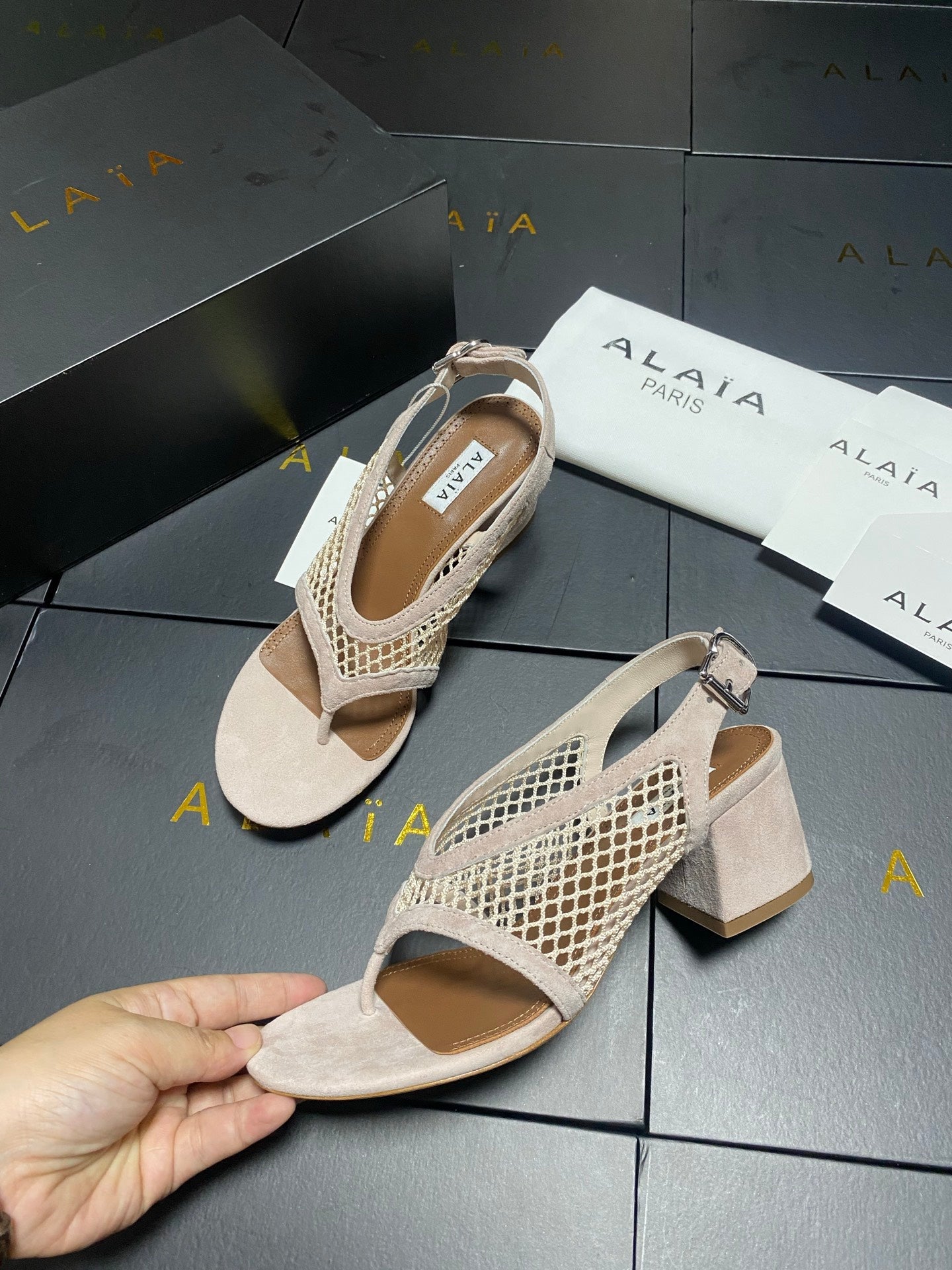 ALAIA 26S MESH THONG HEELS 55 MM IN BEIGE SUEDE
