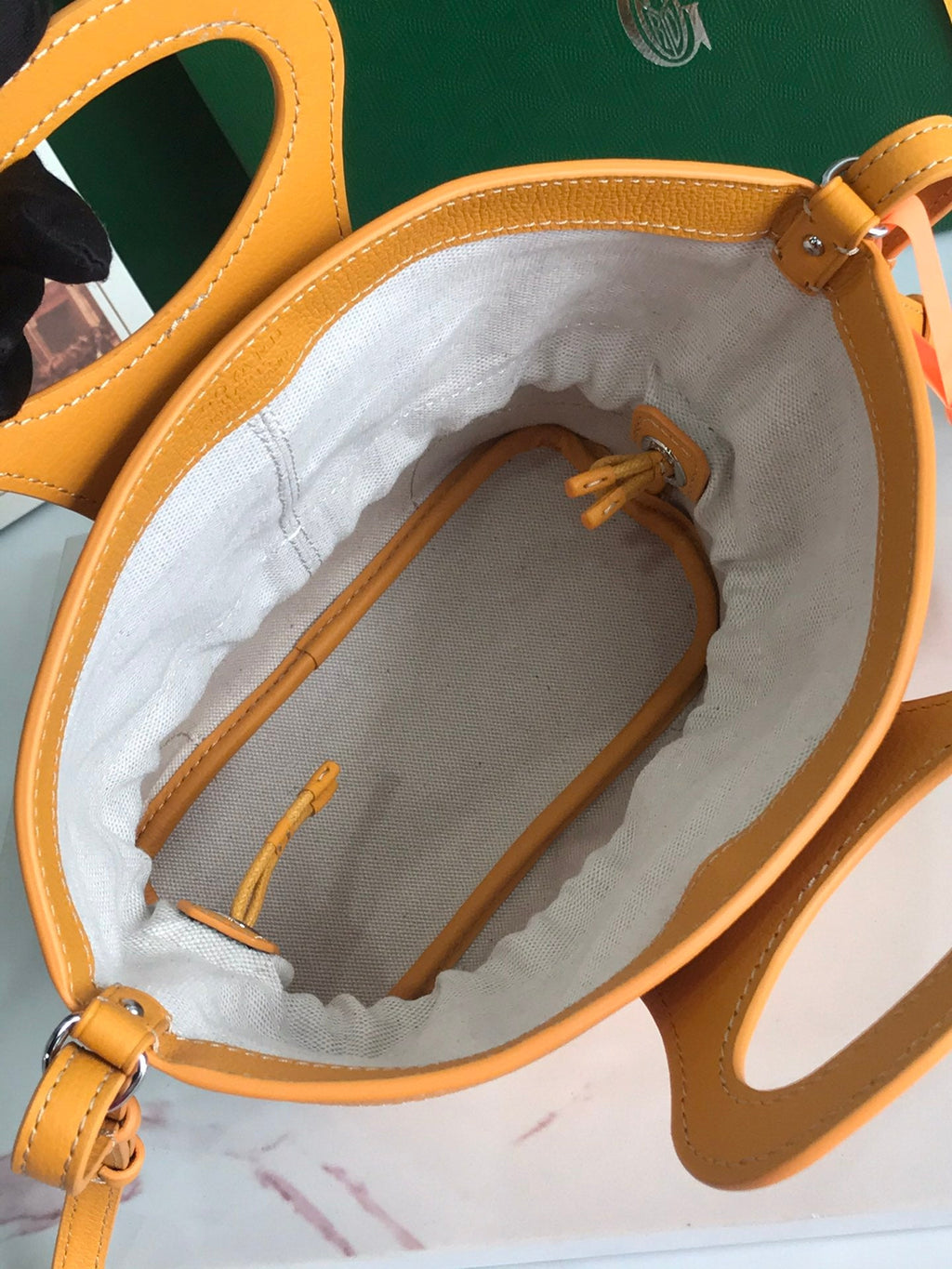 GOYA 26S BELUGA MINI BAG 23CM IN HONEY YELLOW GOYARDINE CANVAS AND CALFSKIN