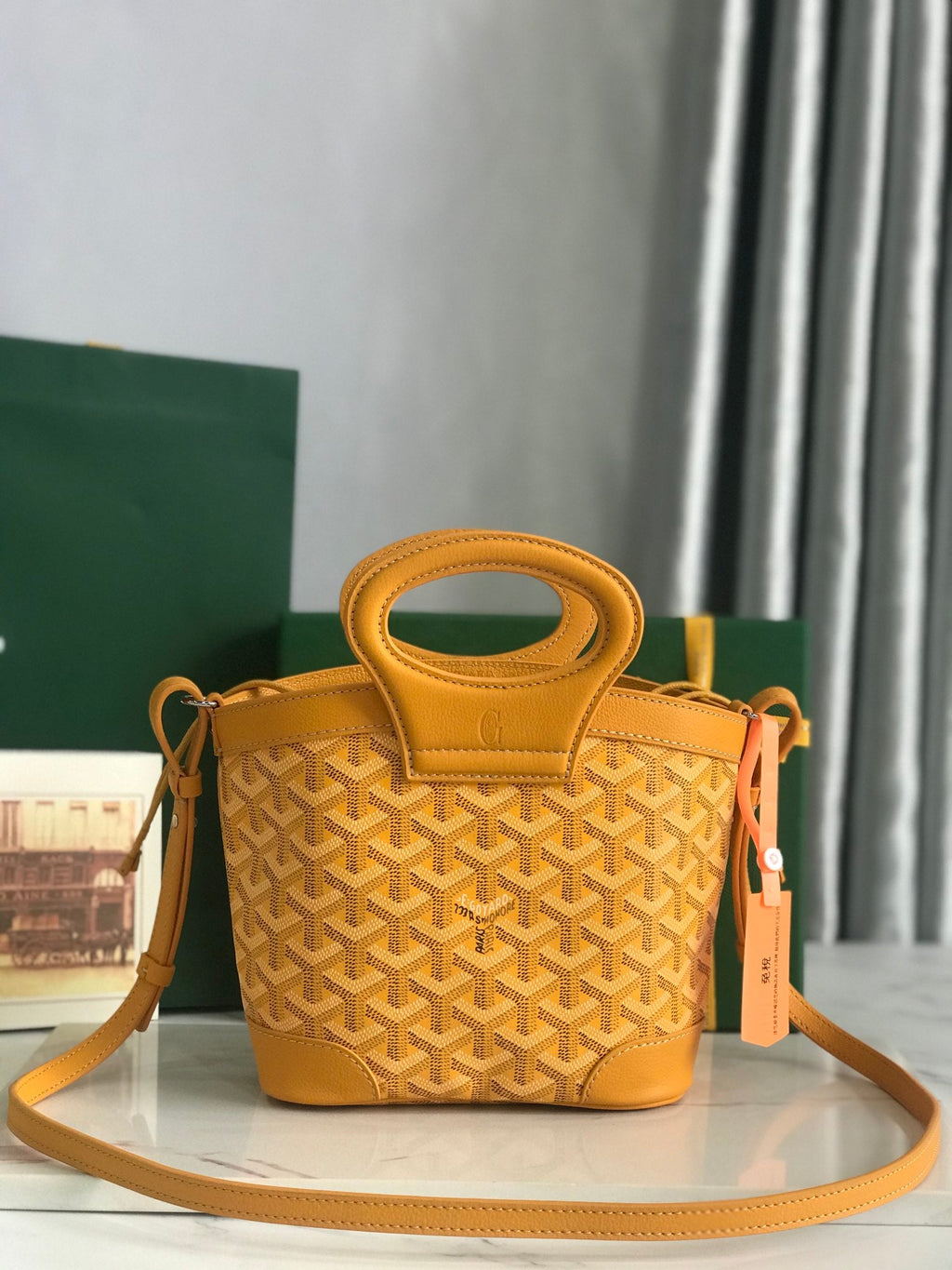 GOYA 26S BELUGA MINI BAG 23CM IN HONEY YELLOW GOYARDINE CANVAS AND CALFSKIN