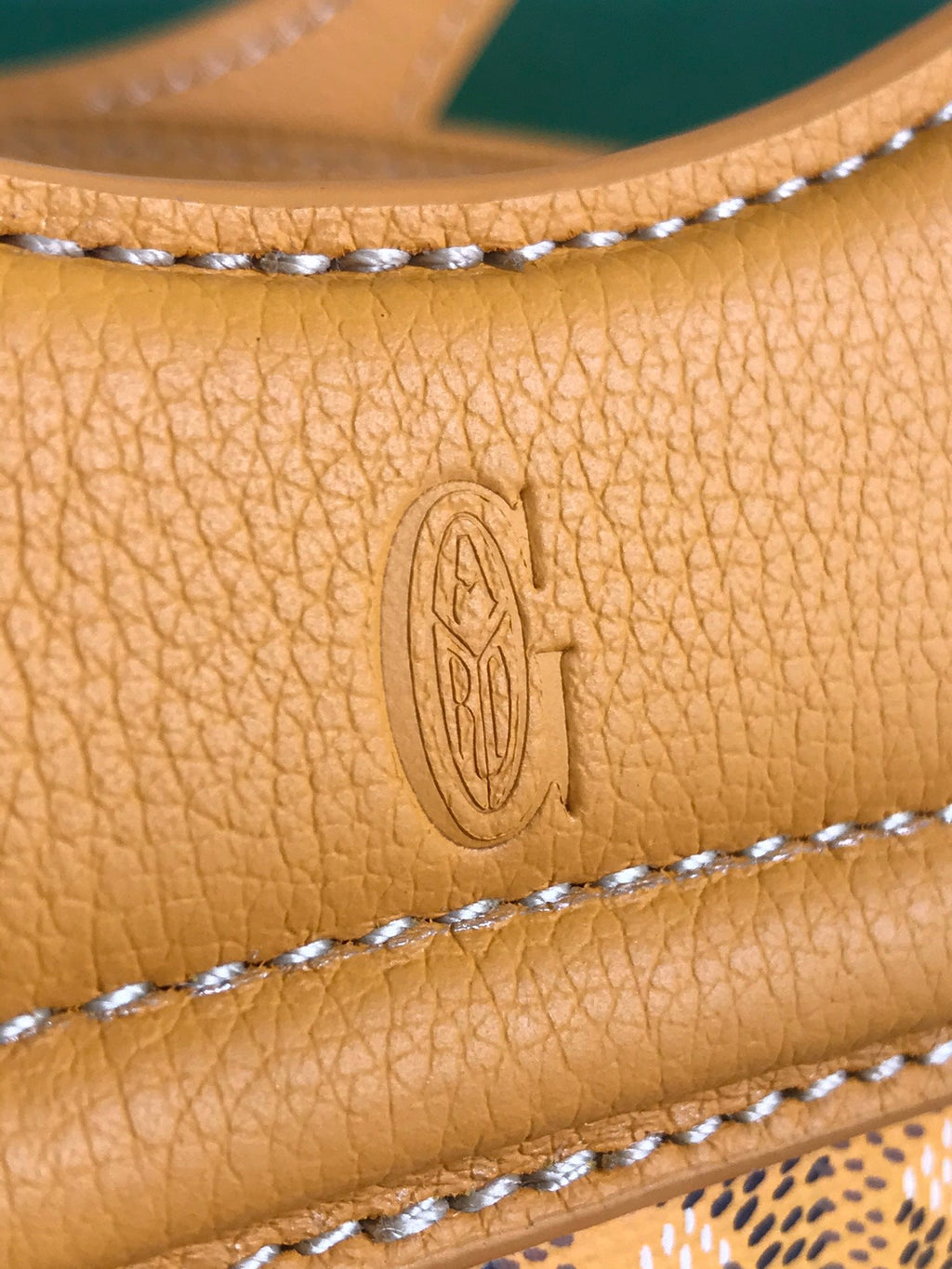 GOYA 26S BELUGA MINI BAG 23CM IN HONEY YELLOW GOYARDINE CANVAS AND CALFSKIN