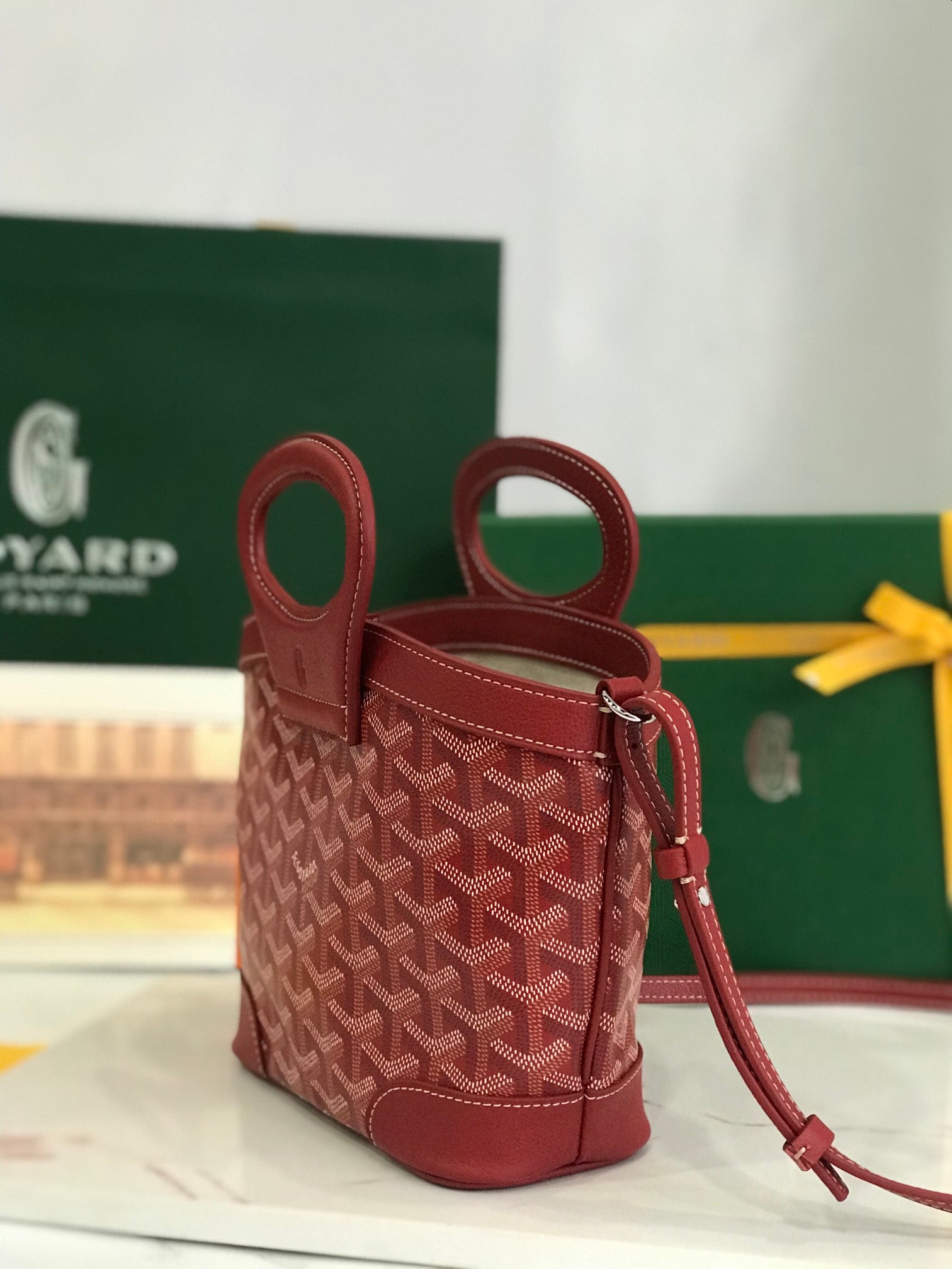 GOYA 26S BELUGA MINI BAG 23CM IN DARK RED GOYARDINE CANVAS AND CALFSKIN