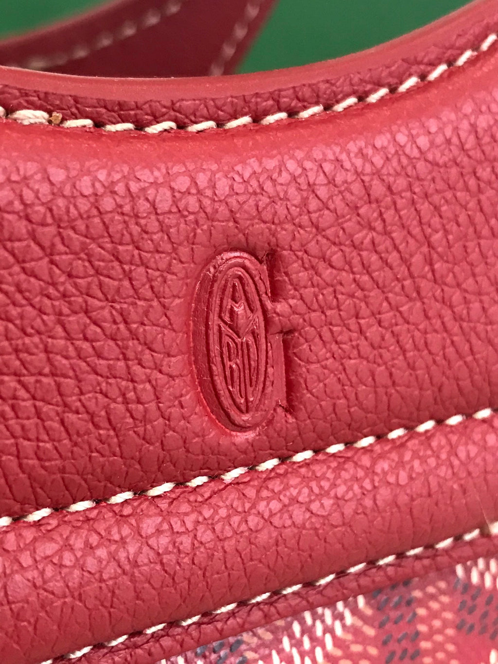 GOYA 26S BELUGA MINI BAG 23CM IN DARK RED GOYARDINE CANVAS AND CALFSKIN