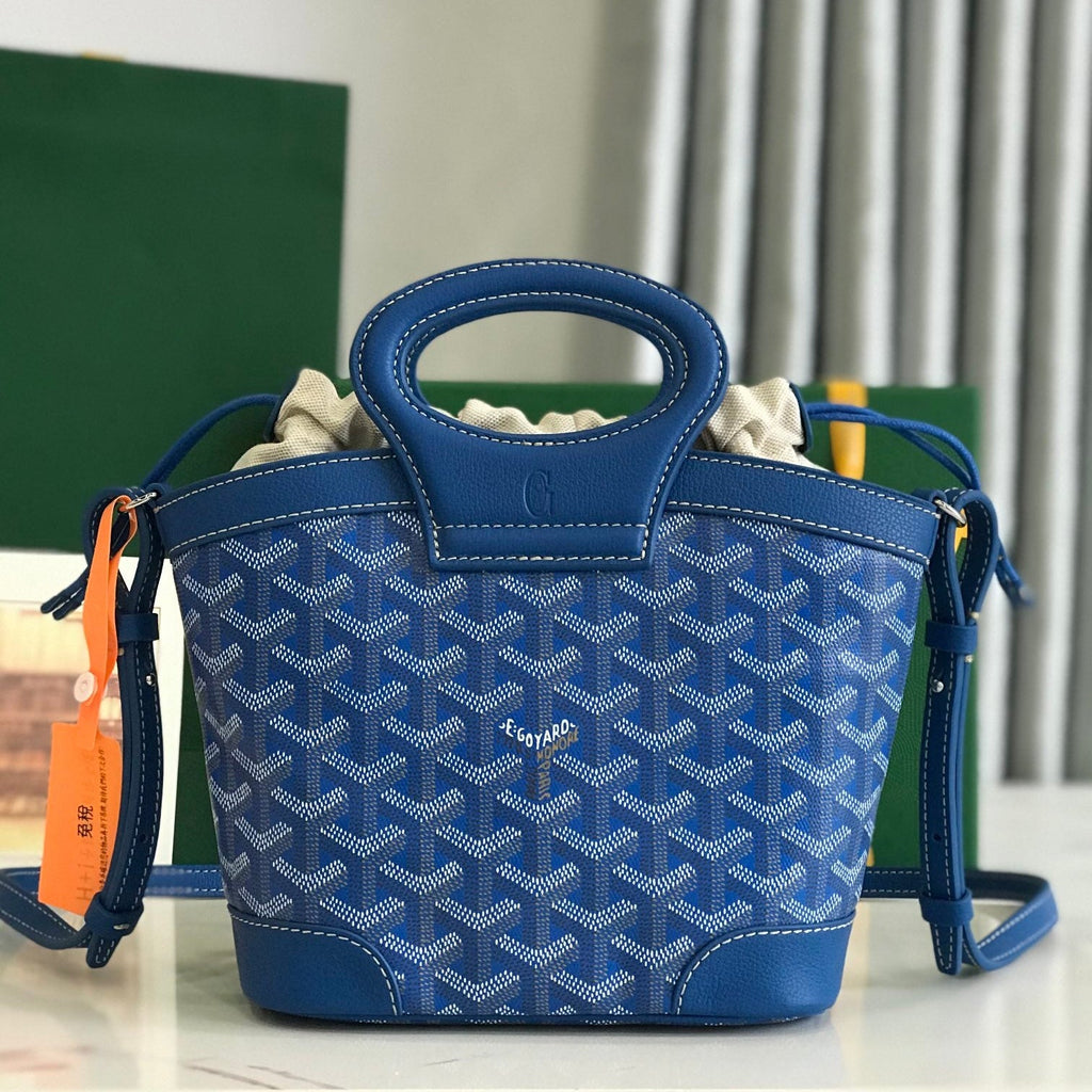 GOYA 26S BELUGA MINI BAG 23CM IN BLUE GOYARDINE CANVAS AND CALFSKIN
