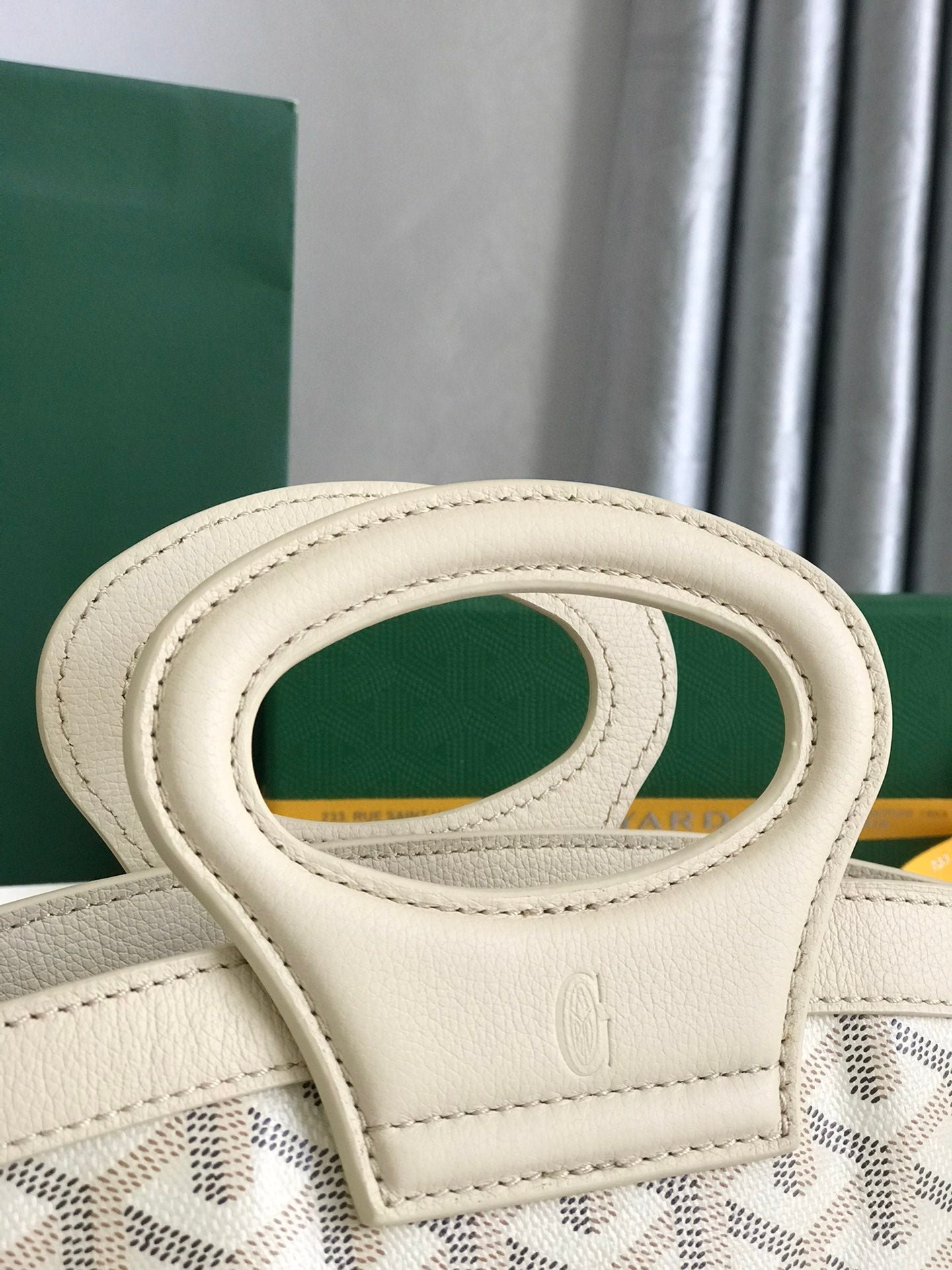 GOYA 26S BELUGA MINI BAG 23CM IN IVORY WHITE GOYARDINE CANVAS AND CALFSKIN
