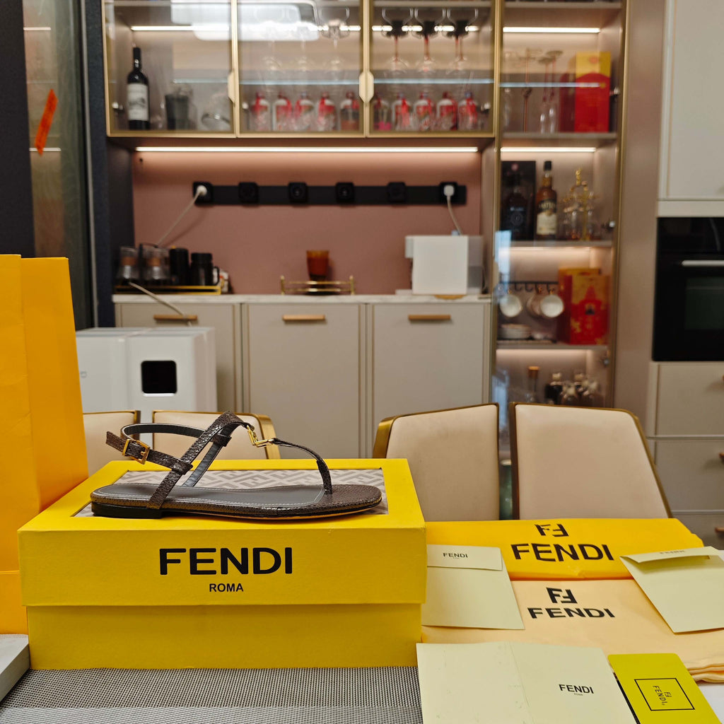 FENDI 26S FLIP-FLOP SANDALS IN DARK GREY CALFSKIN
