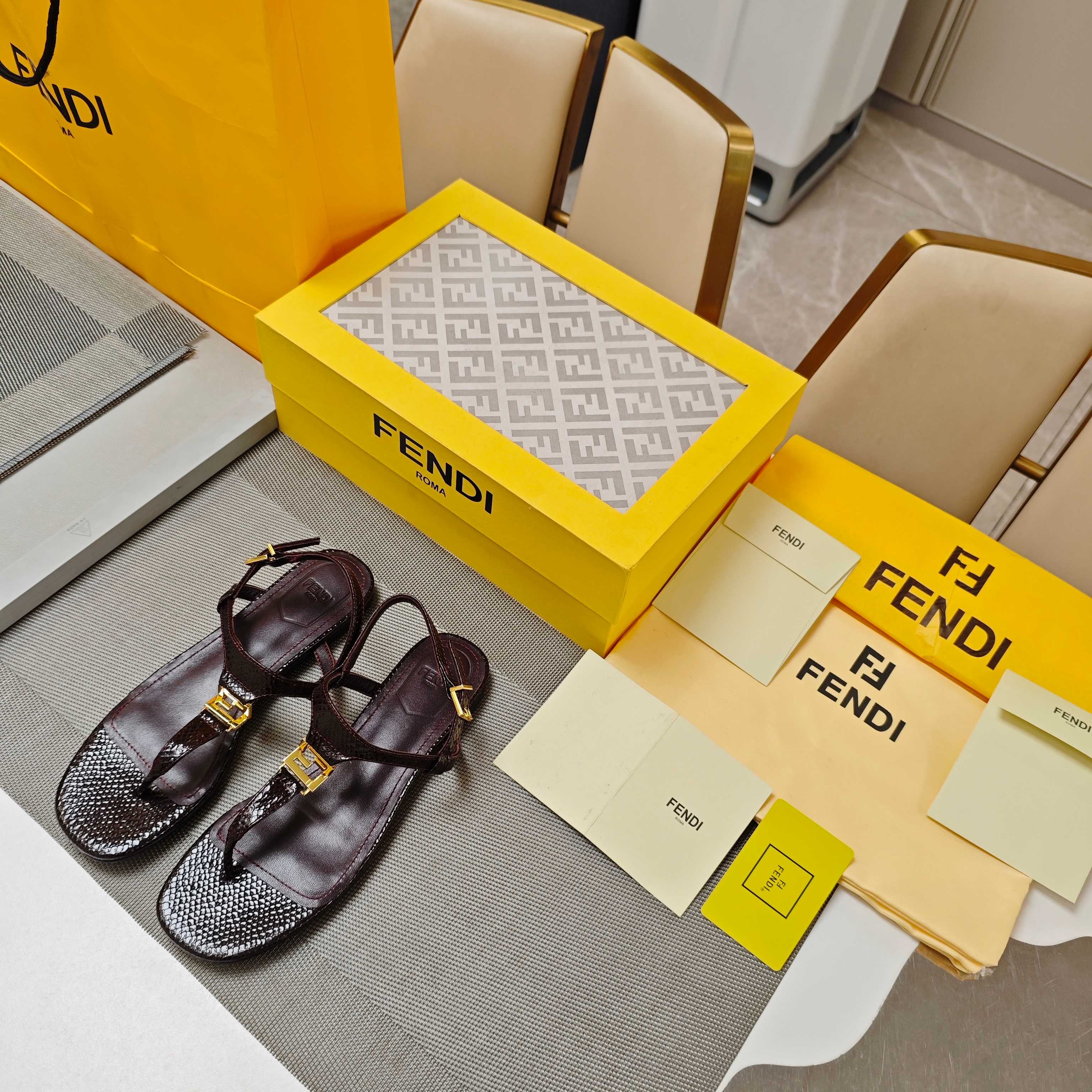 FENDI 26S FLIP-FLOP SANDALS IN CHOCOLATE BROWN CALFSKIN