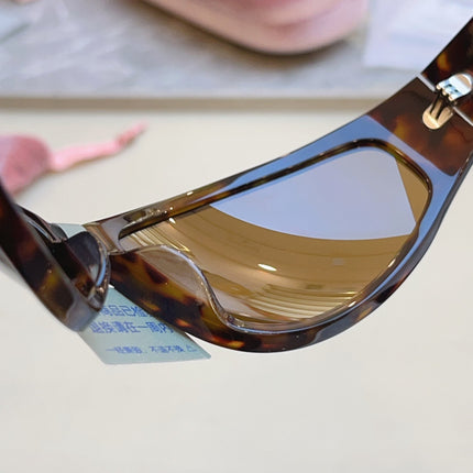 MIUMIU 26S OVERSIZE RECTANGULAR FRAME IN ACETATE 426263