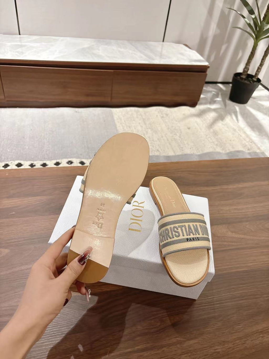 DWAY SLIDES IN BEIGE AND GRAY TECHNICAL FABRIC