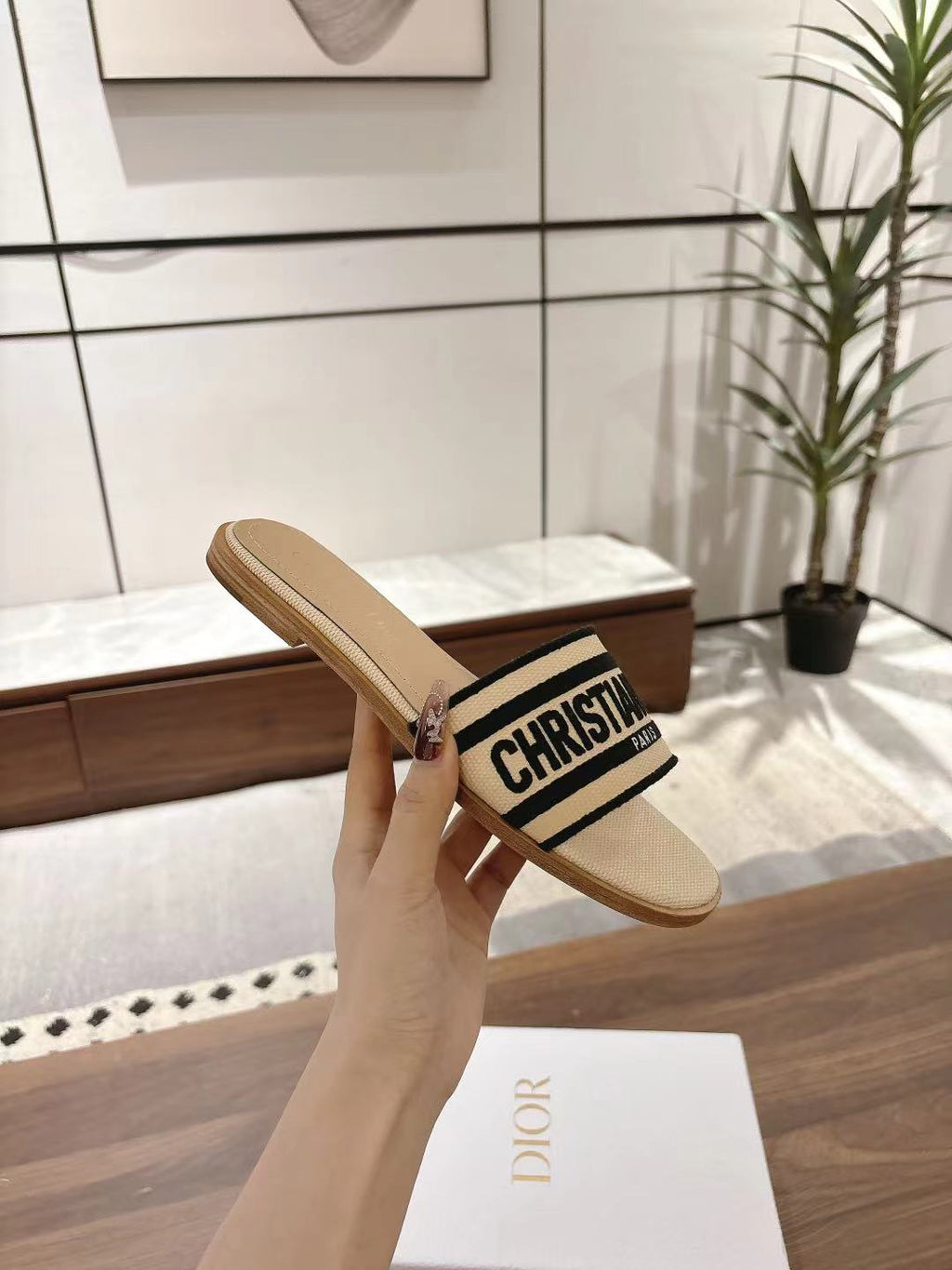 DWAY SLIDES IN BEIGE AND BLACK TECHNICAL FABRIC