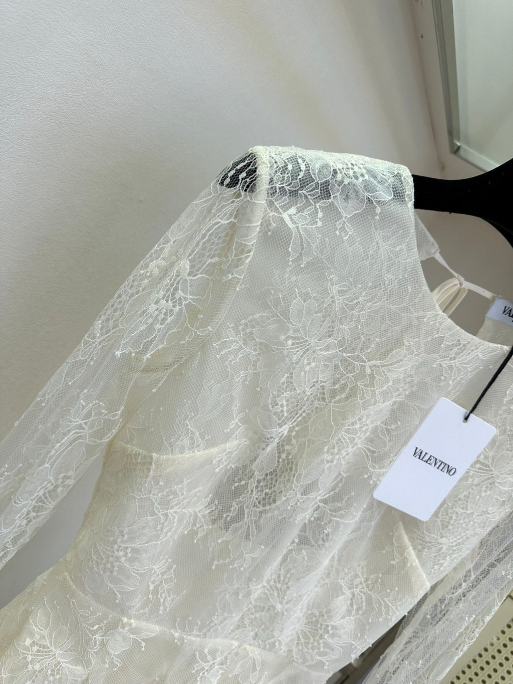 VALENTINO 26S LONG SLEEVE LACE MINI DRESS 205
