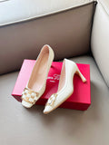 TROMPETTE BALLERINAS PUMPS IN OFF WHITE SHINY CALFSKIN GOLD BUCKLE