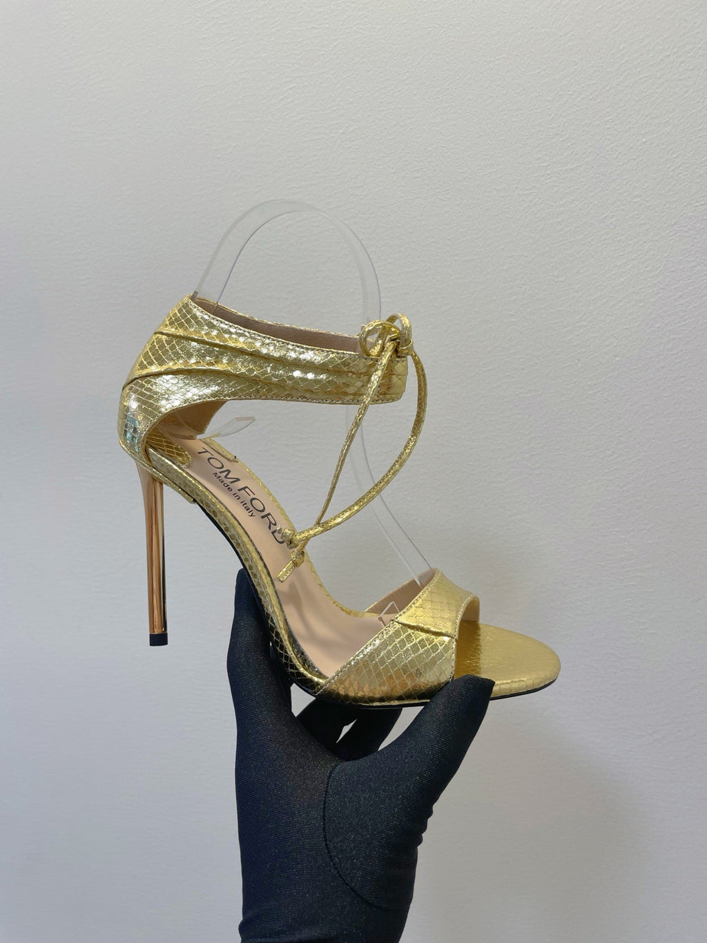 TOM FORD 26S HIGH HEEL SANDALS IN METALLIC GOLD SNAKESKIN CALFSKIN