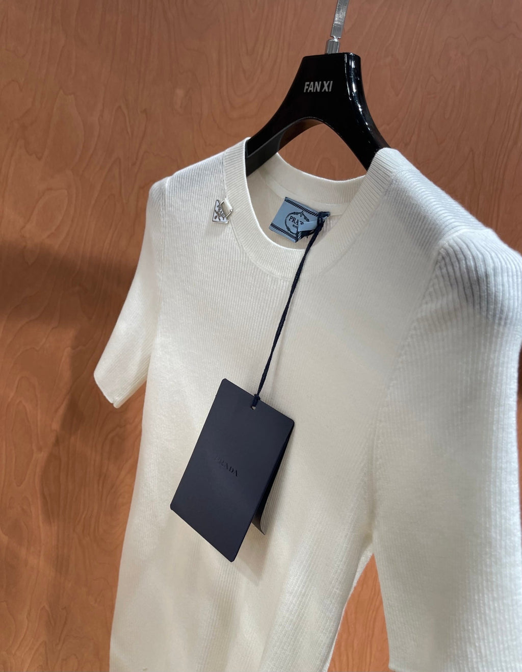 PRADA 26S SHORT-SLEEVED SWEATER STYLE 849