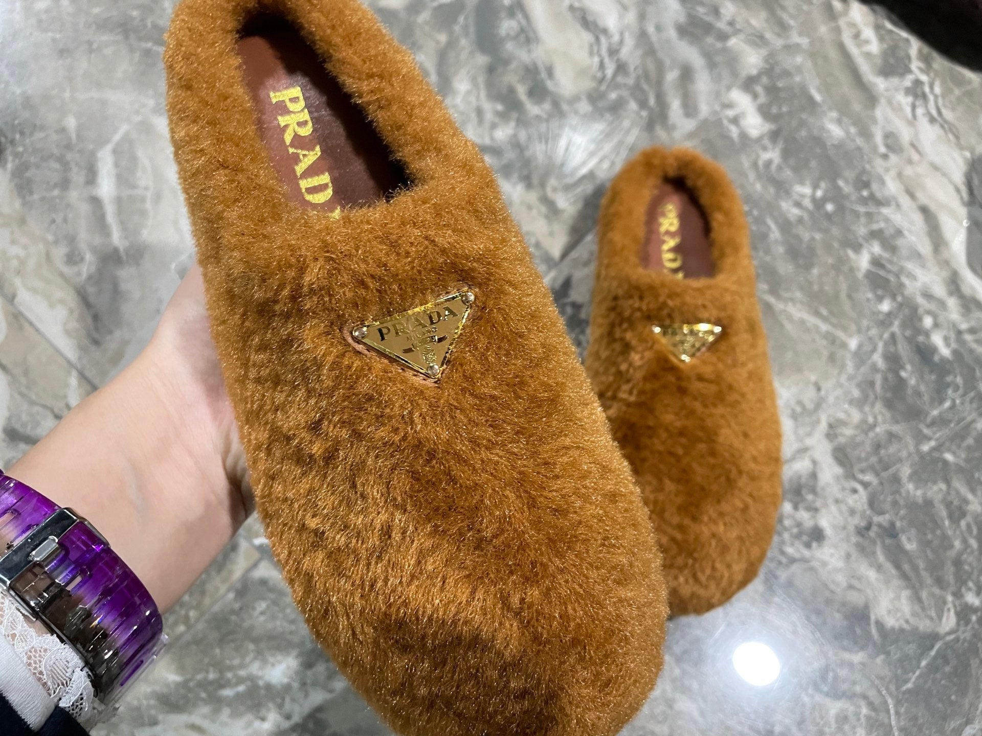PRADA 26S SLIPPERS IN CARAMEL BROWN WOOL