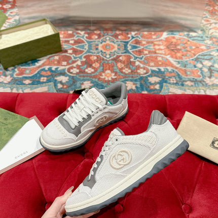 GUCCI 26S SNEAKERS IN WHITE MESH FABRIC AND GREY CALFSKIN