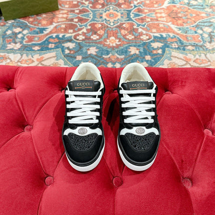 GUCCI 26S SCREENER SNEAKER IN BLACK SUEDE