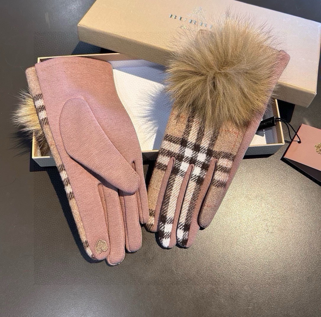 GLOVES IN COLORFUL WOOL AND RABBIT FUR 462256
