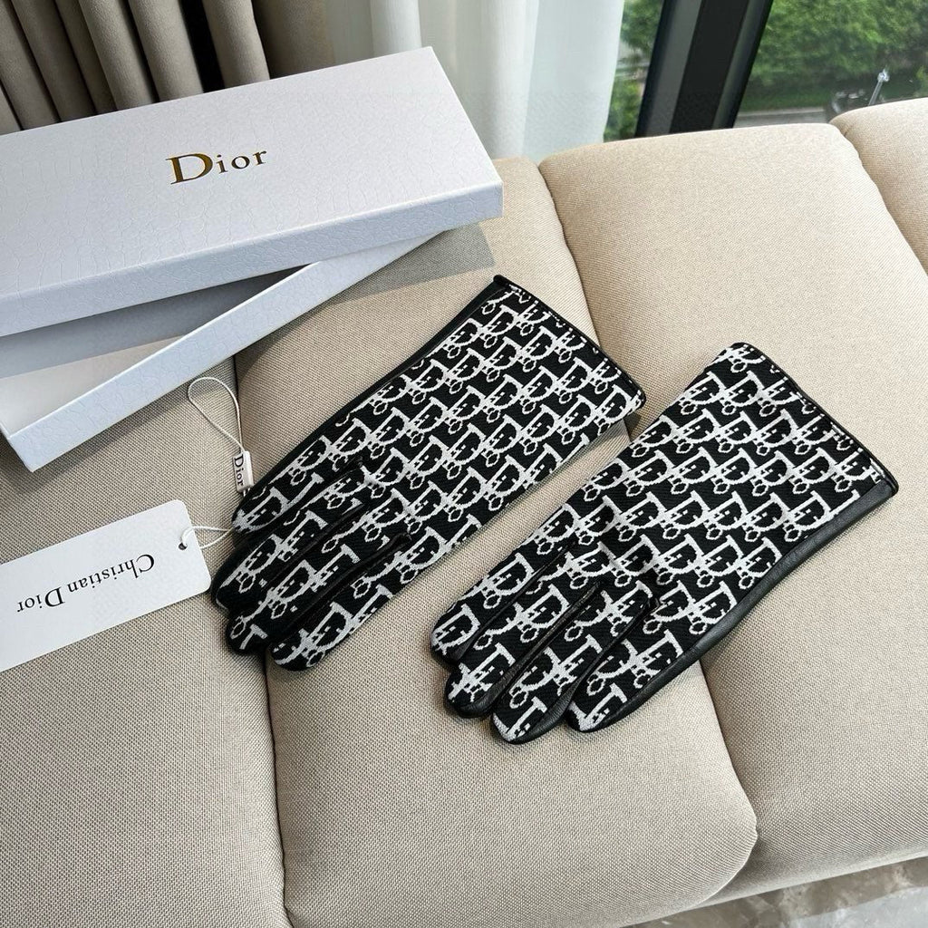 TOUCHSCREEN GLOVES IN BLACK MIX WHITE LAMBSKIN AND MONOGRAM JACQUARD FABRIC 465792