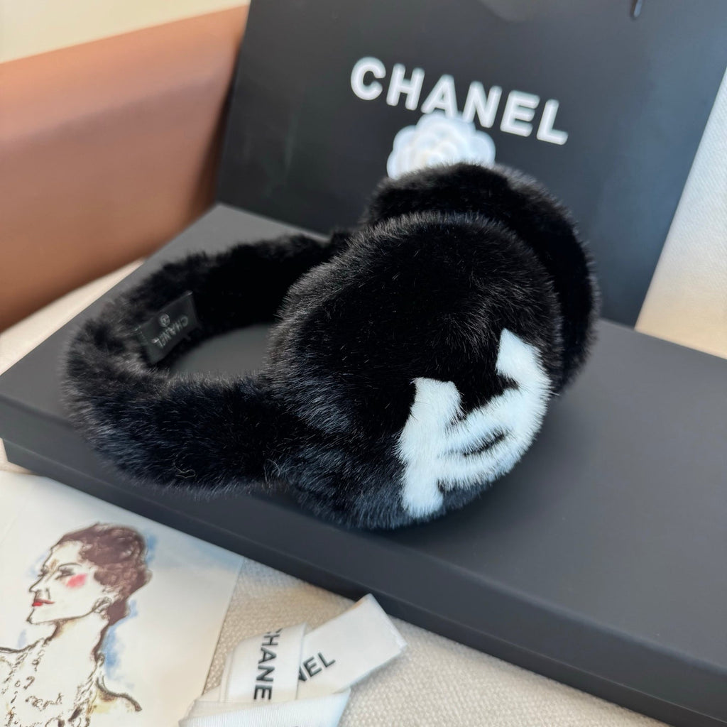 CHANEL 25S SKI EARMUFFS 831592